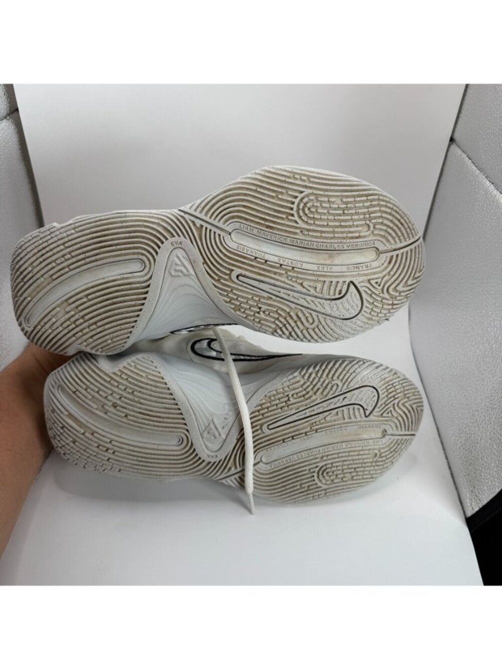 Nike Giannis Immortality 4 Shoes Mens Size 8 White Pure Platinum Running Gym - Picture 14 of 15